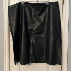 Perfect condition faux leather skirt